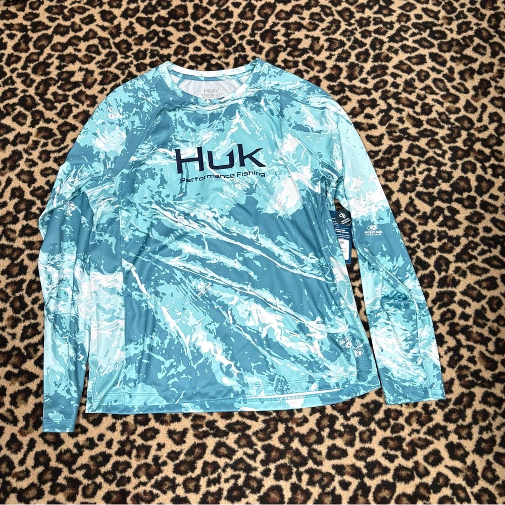 NWT HUK FISHING Mossy Oak Pursuit Crew Long Sleeve